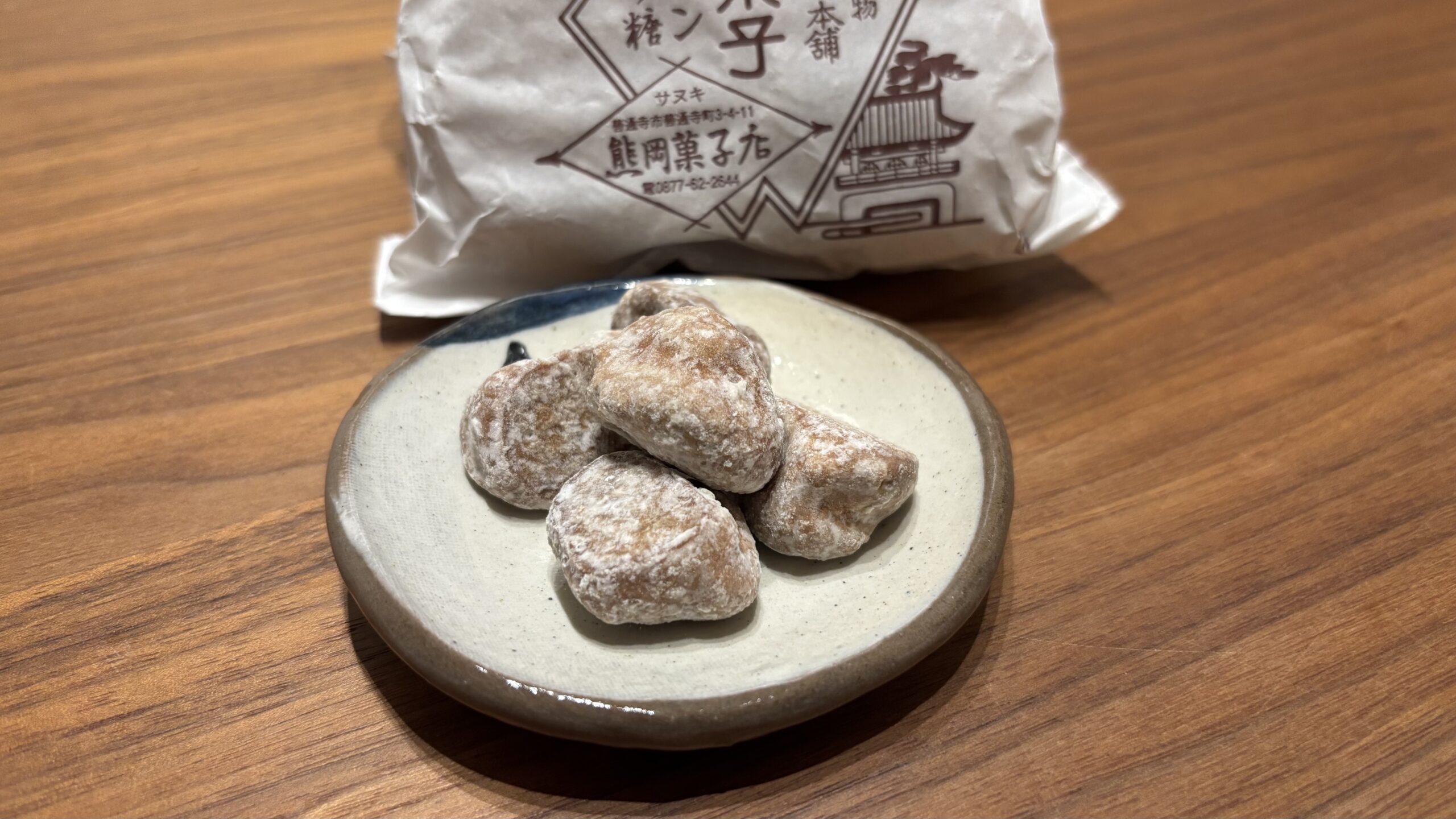 熊岡菓子店 堅パンを割った断面